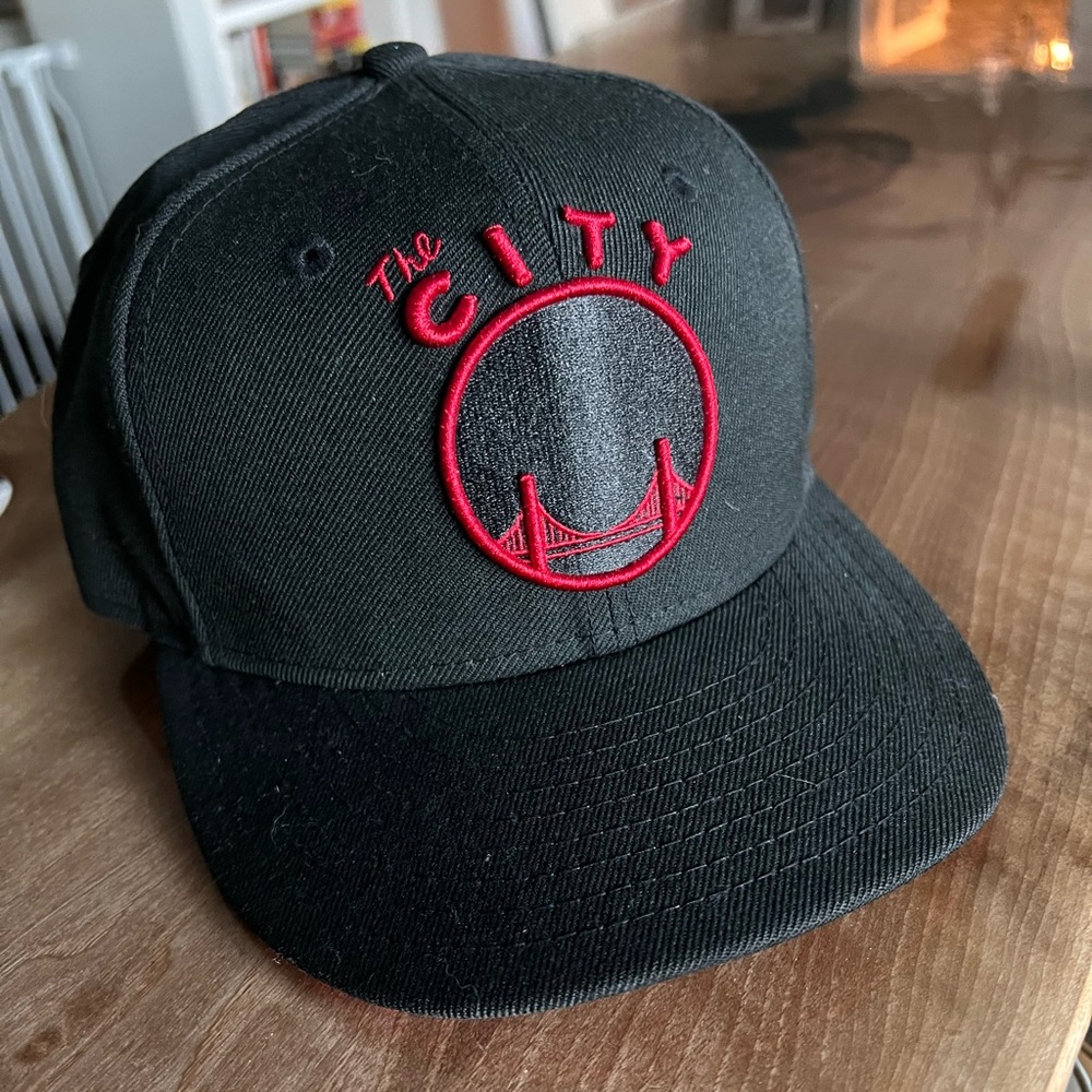 The city golden state warriors hat red black like new 7 1/4